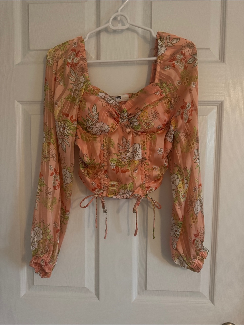 Madden NYC Peach Floral Drawstring Long-Sleeve Cropped Blouse